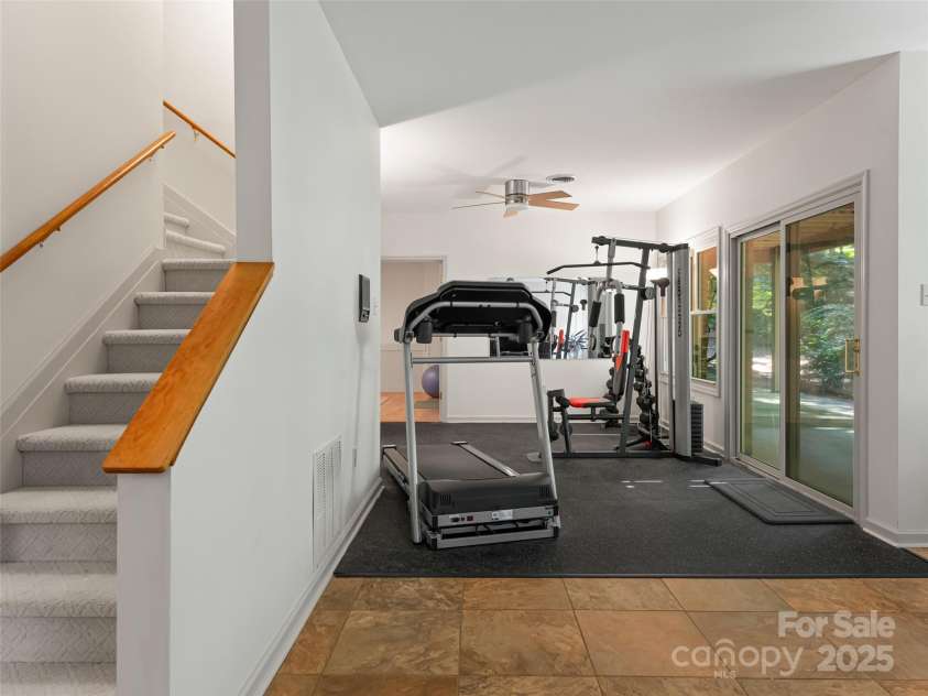 316 Sondley Drive, Asheville, NC 28805.  MLS# CAR4226647, YatesRealty ID 3570. 