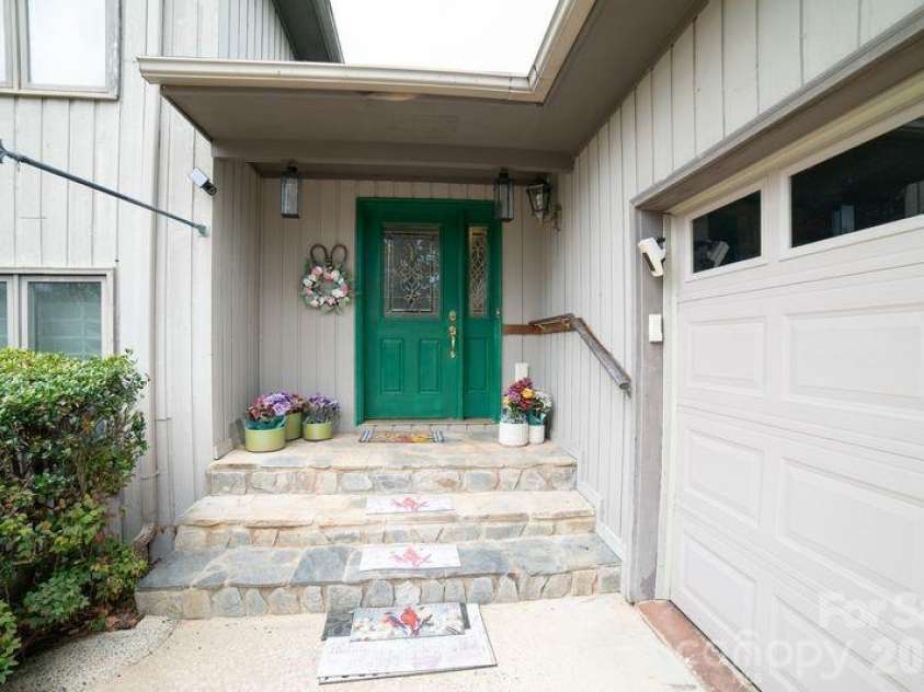 40 Old Field Road, Taylorsville, NC 28681.  MLS# CAR4355319, YatesRealty ID 3570. 