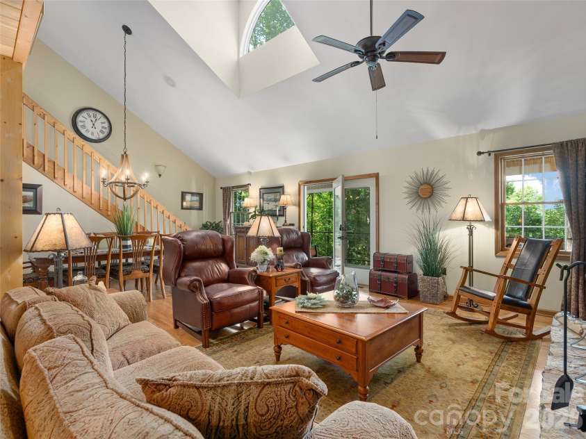 233 Rocky Face Drive, Canton, NC 28716.  MLS# CAR4394616, YatesRealty ID 35700. 