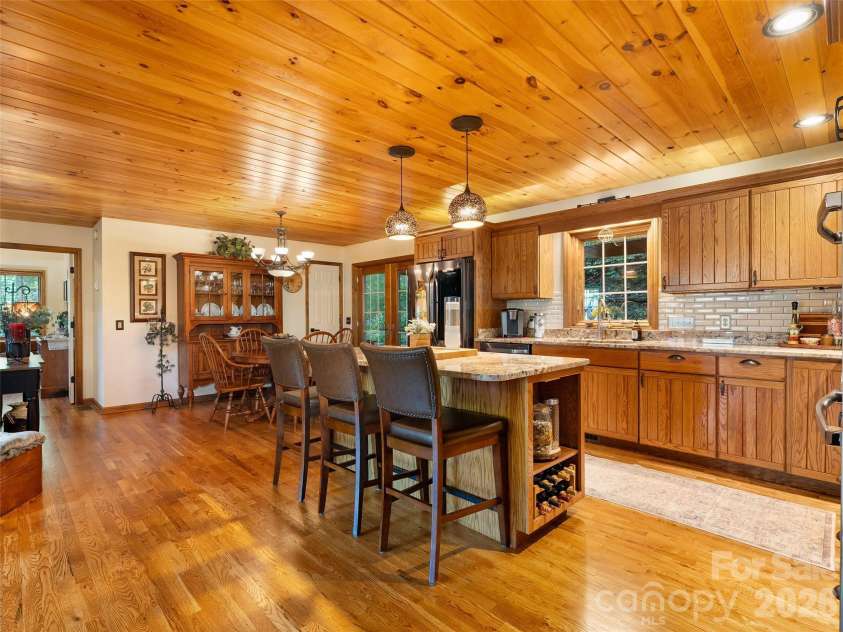 233 Rocky Face Drive, Canton, NC 28716.  MLS# CAR4394616, YatesRealty ID 35700. 