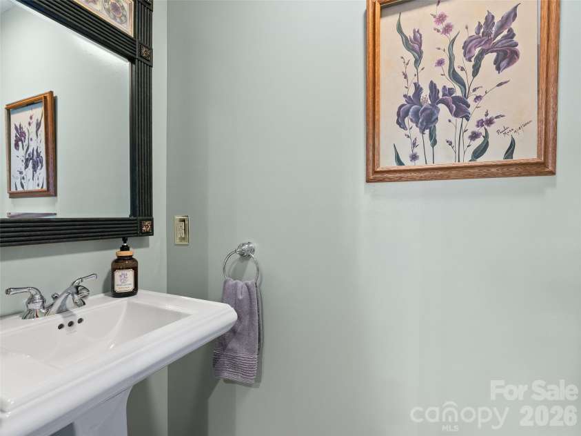 233 Rocky Face Drive, Canton, NC 28716.  MLS# CAR4394616, YatesRealty ID 35700. 