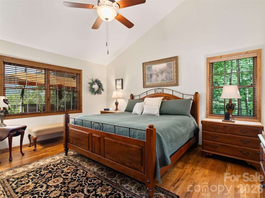 233 Rocky Face Drive, Canton, NC 28716.  MLS# CAR4394616, YatesRealty ID 35700. 