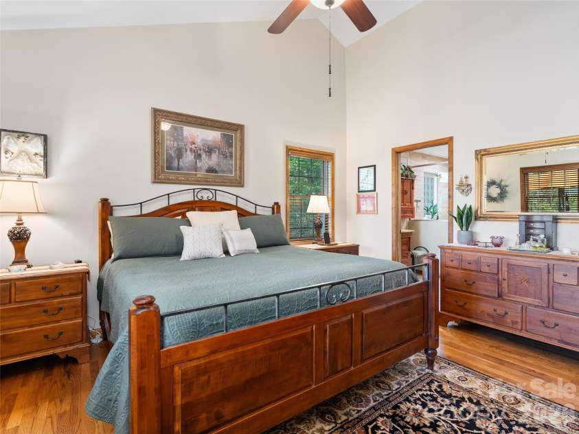 233 Rocky Face Drive, Canton, NC 28716.  MLS# CAR4394616, YatesRealty ID 35700. 