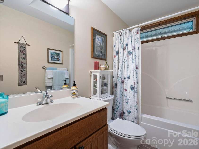 233 Rocky Face Drive, Canton, NC 28716.  MLS# CAR4394616, YatesRealty ID 35700. 