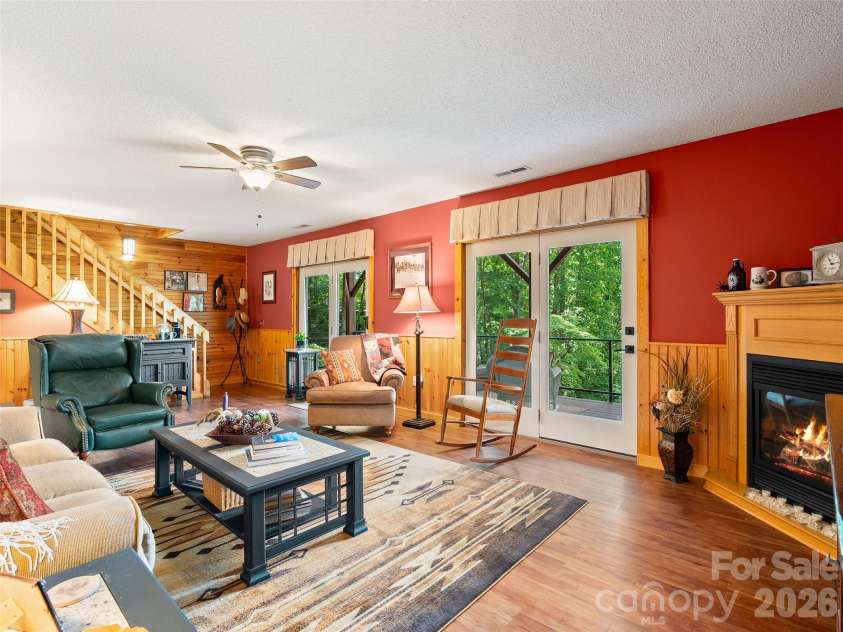 233 Rocky Face Drive, Canton, NC 28716.  MLS# CAR4394616, YatesRealty ID 35700. 