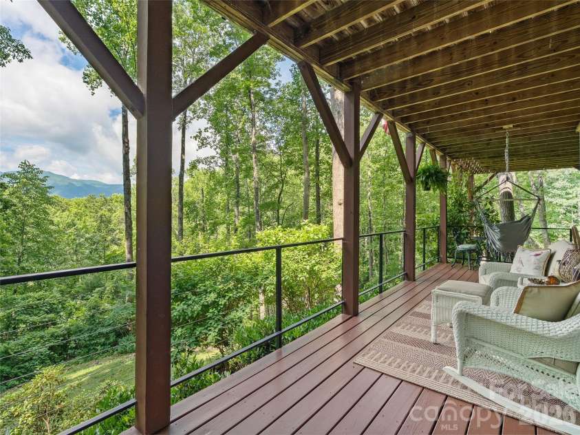 233 Rocky Face Drive, Canton, NC 28716.  MLS# CAR4394616, YatesRealty ID 35700. 