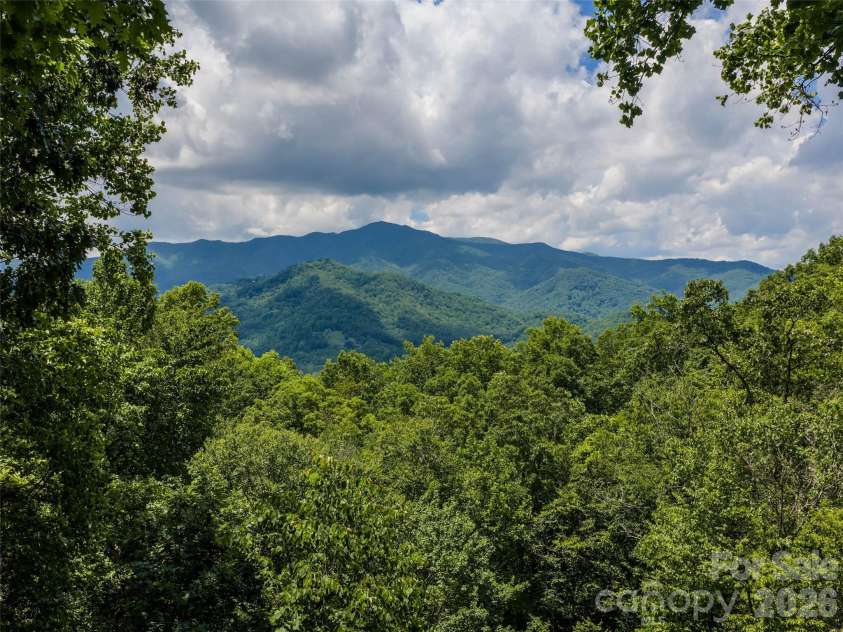 233 Rocky Face Drive, Canton, NC 28716.  MLS# CAR4394616, YatesRealty ID 35700. 