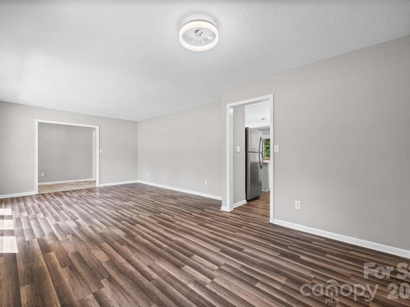 3355 Kingsfield Road, Rock Hill, SC 29732.  MLS# CAR4398847, YatesRealty ID 35701. 