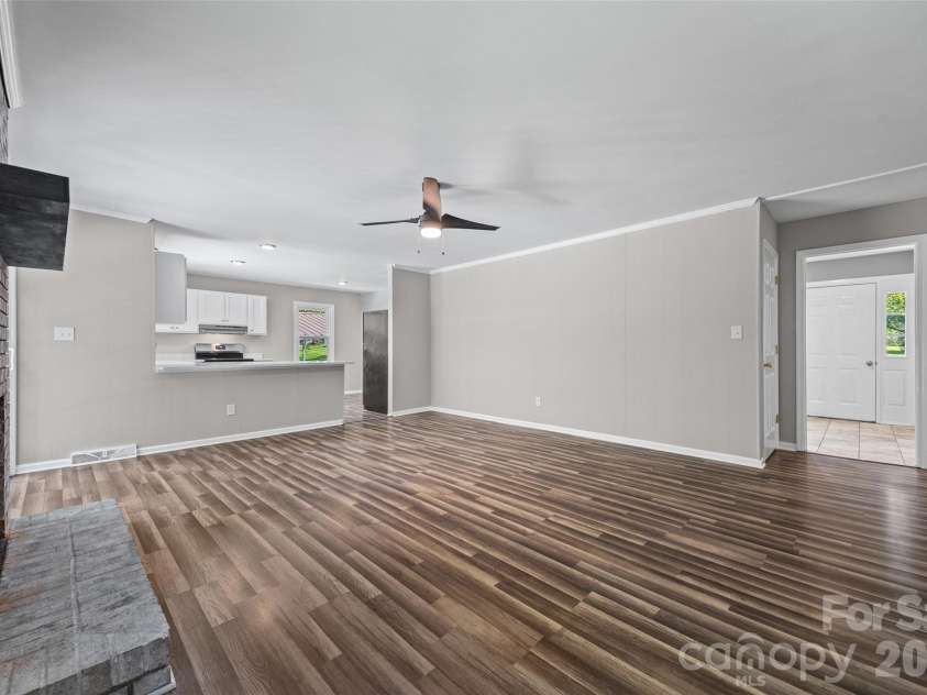 3355 Kingsfield Road, Rock Hill, SC 29732.  MLS# CAR4398847, YatesRealty ID 35701. 