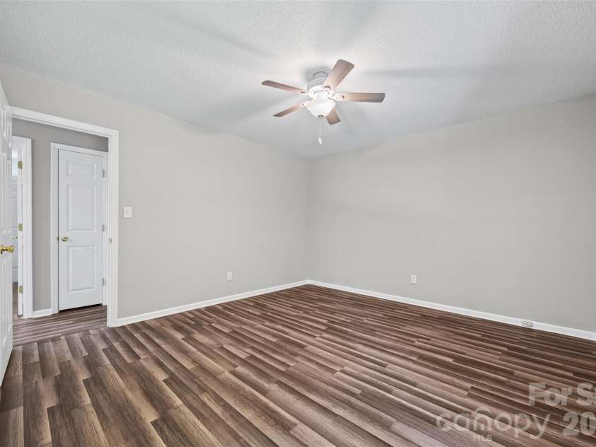 3355 Kingsfield Road, Rock Hill, SC 29732.  MLS# CAR4398847, YatesRealty ID 35701. 