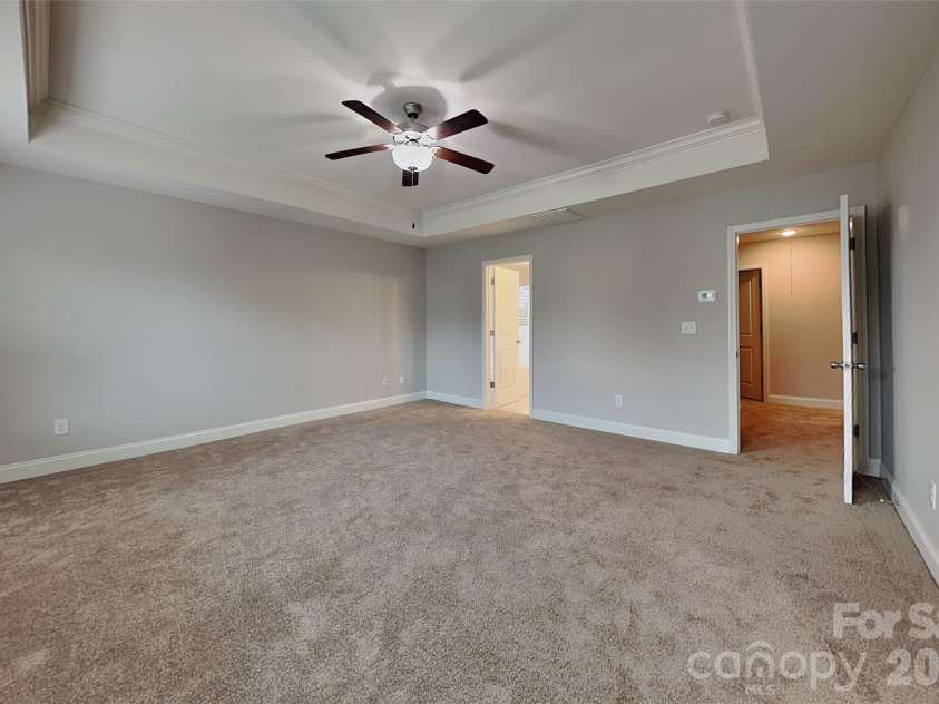 14935 Boudins Lane, Charlotte, NC 28278.  MLS# CAR4401426, YatesRealty ID 35702. 