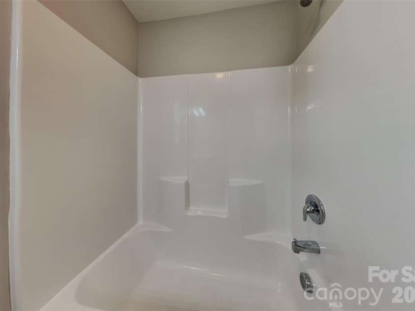 14935 Boudins Lane, Charlotte, NC 28278.  MLS# CAR4401426, YatesRealty ID 35702. 