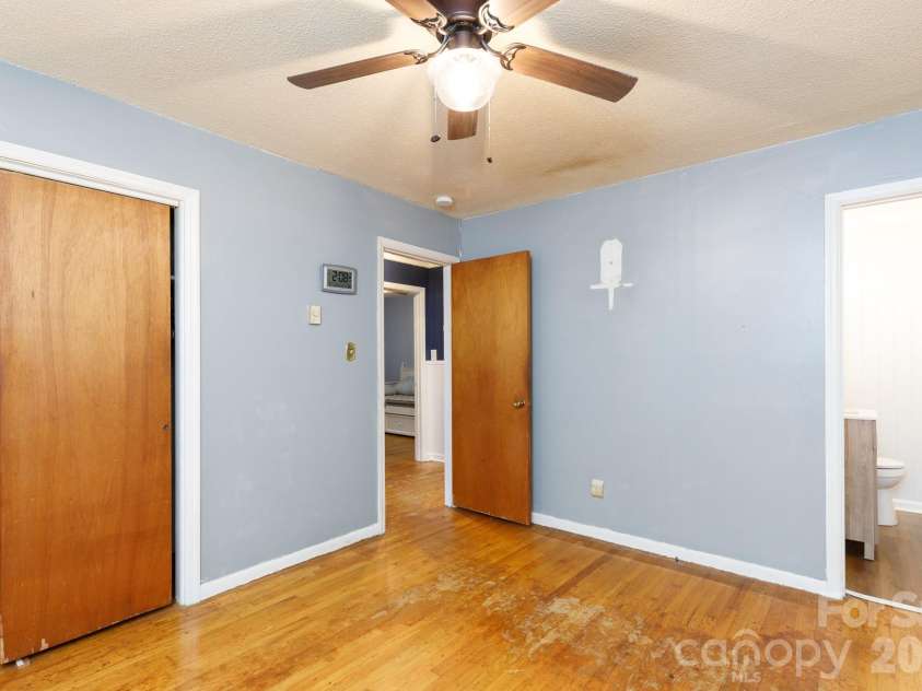 522 Mcdowell Drive, Chester, SC 29706.  MLS# CAR4400208, YatesRealty ID 35704. 
