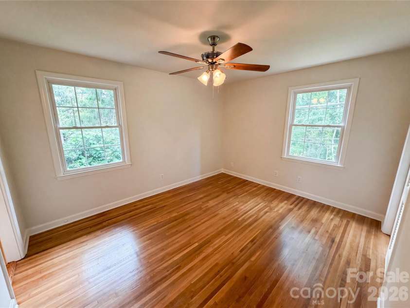 5410 Sharon Road, Charlotte, NC 28210.  MLS# CAR4398224, YatesRealty ID 35705. 