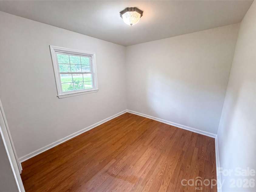 5410 Sharon Road, Charlotte, NC 28210.  MLS# CAR4398224, YatesRealty ID 35705. 