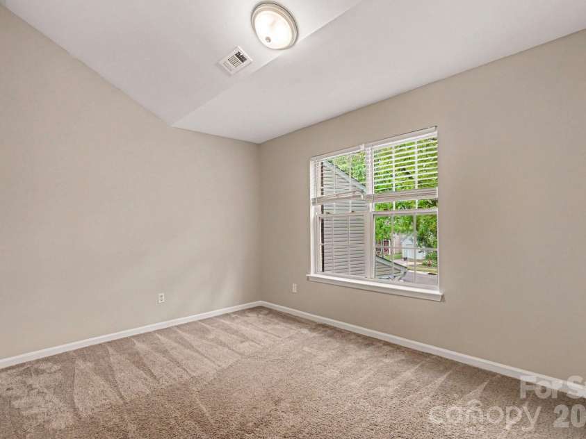 3013 Robin Terry Court, Charlotte, NC 28208.  MLS# CAR4386475, YatesRealty ID 35707. 