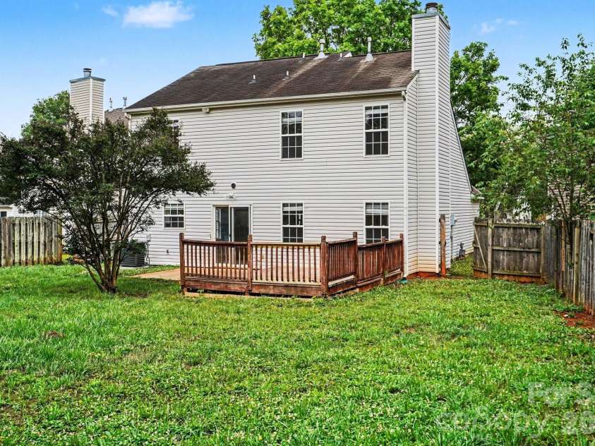 3013 Robin Terry Court, Charlotte, NC 28208.  MLS# CAR4386475, YatesRealty ID 35707. 