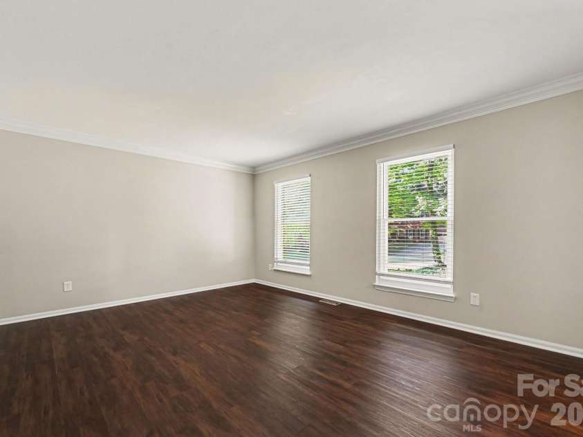 2517 Jaywick Lane, Matthews, NC 28105.  MLS# CAR4400245, YatesRealty ID 35709. 