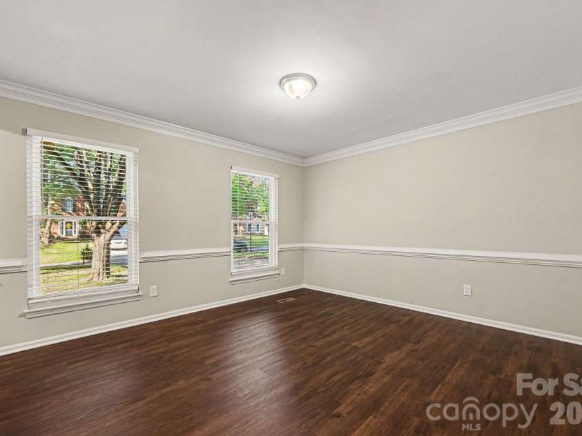 2517 Jaywick Lane, Matthews, NC 28105.  MLS# CAR4400245, YatesRealty ID 35709. 