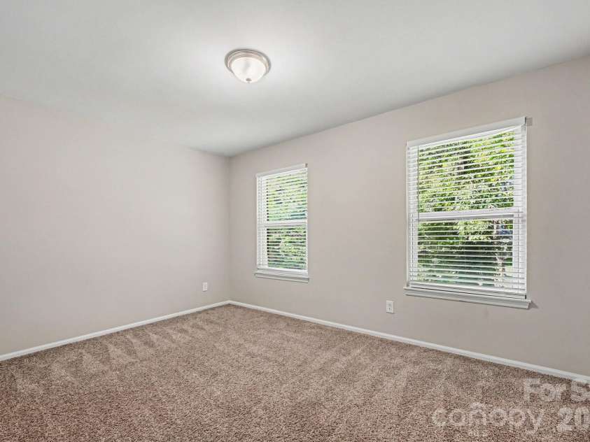 2517 Jaywick Lane, Matthews, NC 28105.  MLS# CAR4400245, YatesRealty ID 35709. 