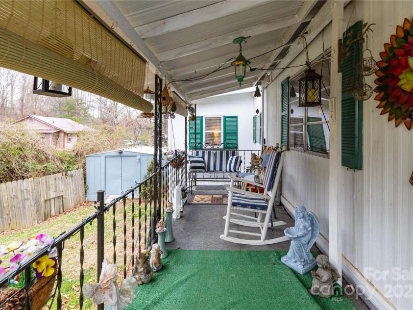 20 A&B Homewood Drive, Asheville, NC 28803.  MLS# CAR4229022, YatesRealty ID 3571. Front Porch