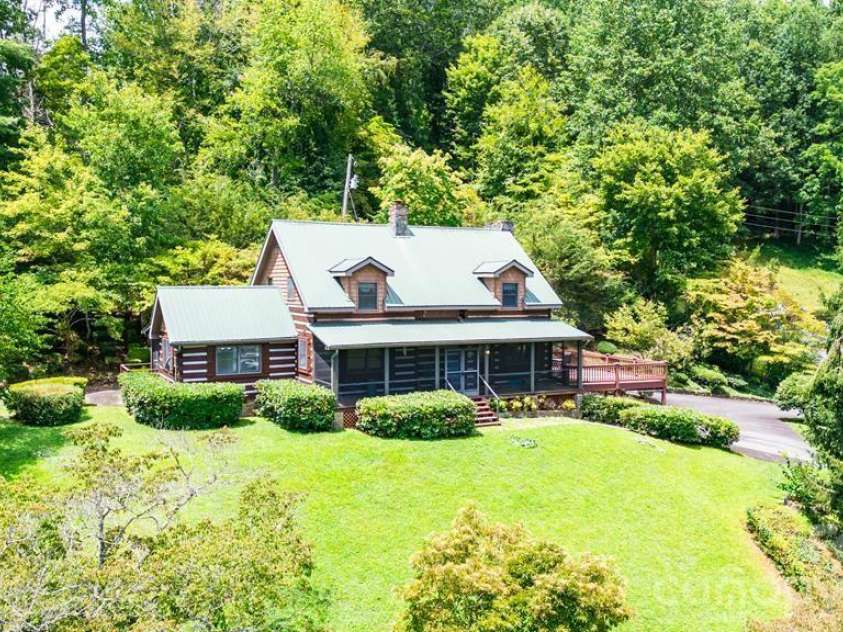 83 Daybreak Ridge, Sylva, NC 28779.  MLS# CAR4343228, YatesRealty ID 3571. 