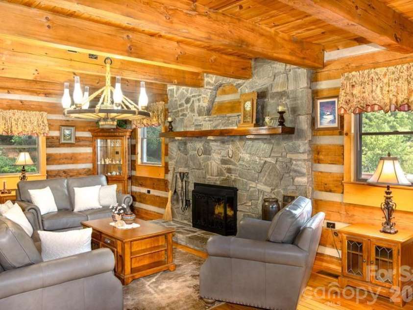 83 Daybreak Ridge, Sylva, NC 28779.  MLS# CAR4343228, YatesRealty ID 3571. 