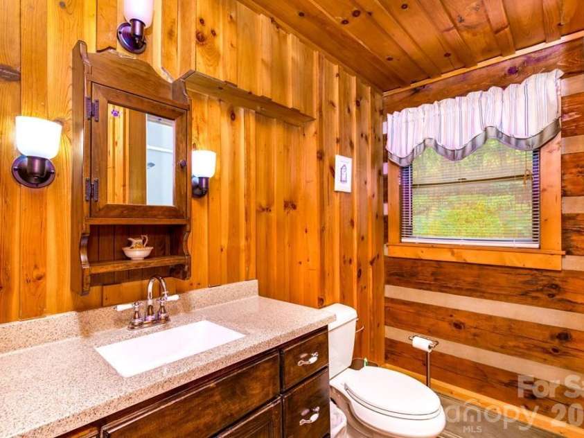 83 Daybreak Ridge, Sylva, NC 28779.  MLS# CAR4343228, YatesRealty ID 3571. 