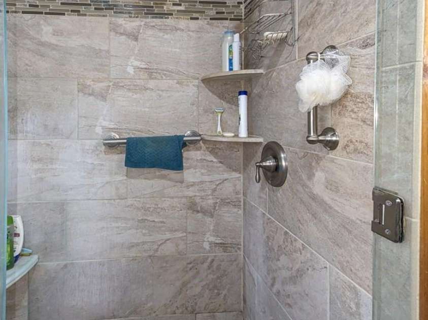 83 Daybreak Ridge, Sylva, NC 28779.  MLS# CAR4343228, YatesRealty ID 3571. 