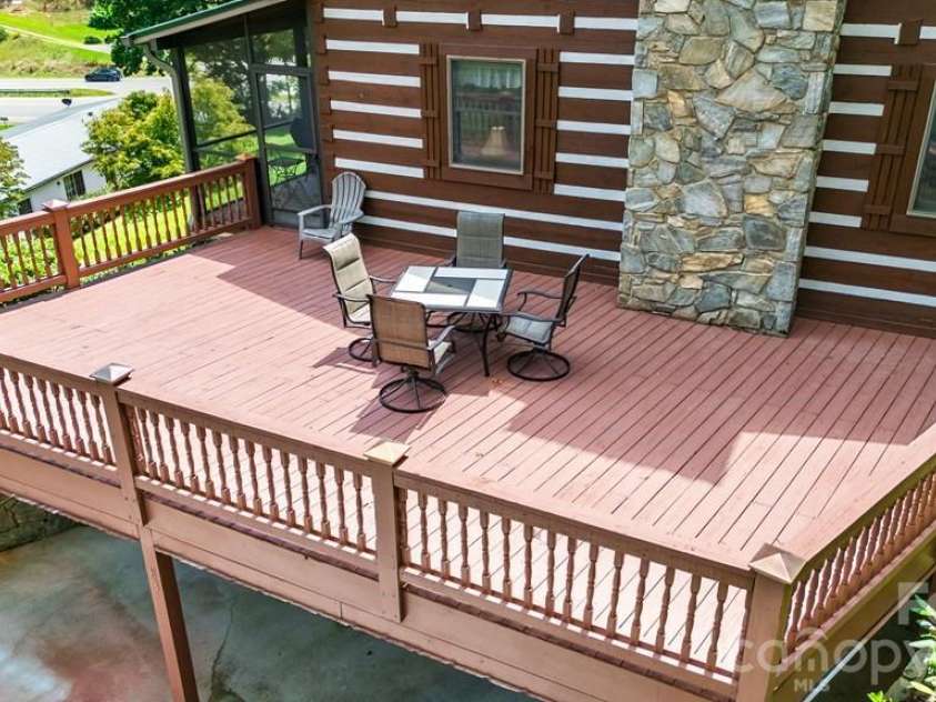 83 Daybreak Ridge, Sylva, NC 28779.  MLS# CAR4343228, YatesRealty ID 3571. 