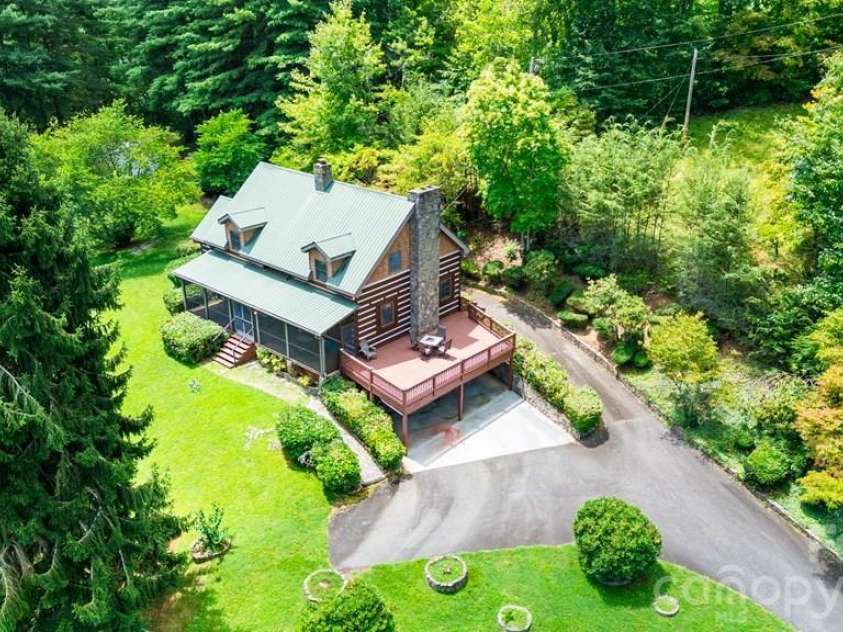 83 Daybreak Ridge, Sylva, NC 28779.  MLS# CAR4343228, YatesRealty ID 3571. 