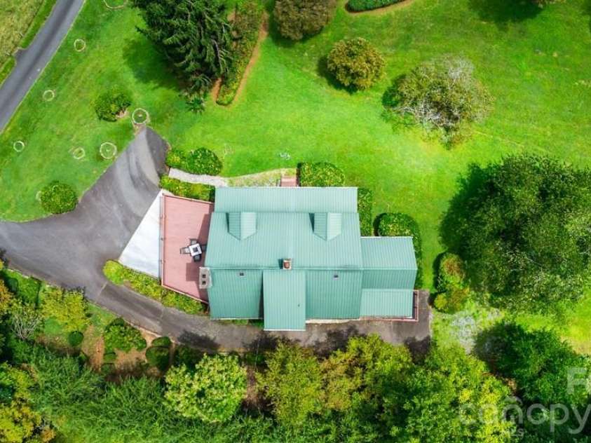 83 Daybreak Ridge, Sylva, NC 28779.  MLS# CAR4343228, YatesRealty ID 3571. 