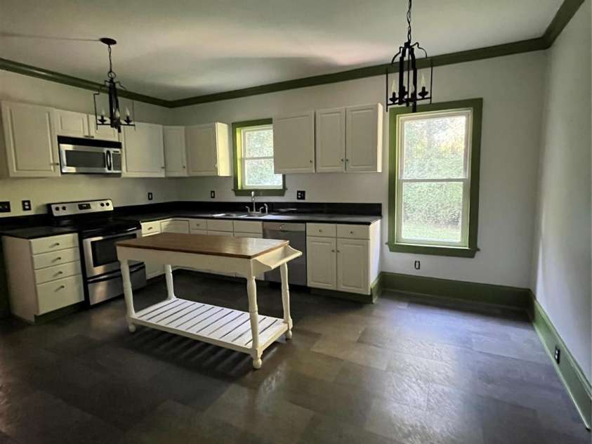 1602 Griffith Road, Monroe, NC 28112.  MLS# CAR4399340, YatesRealty ID 35712. 