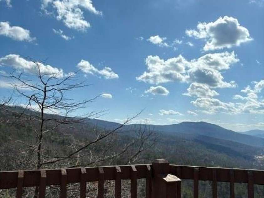 452 Wilderness Drive, Marion, NC 28752.  MLS# CAR4401461, YatesRealty ID 35714. 