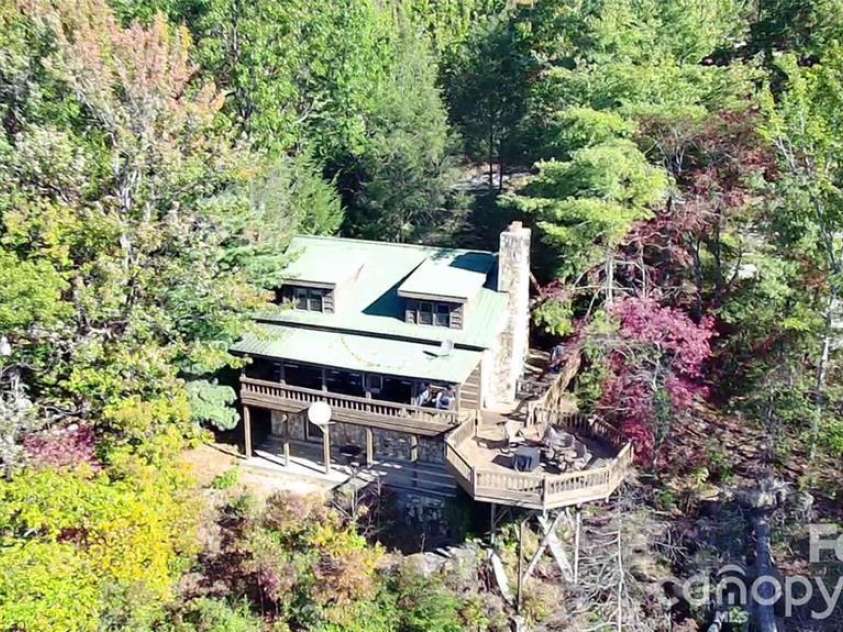 452 Wilderness Drive, Marion, NC 28752.  MLS# CAR4401461, YatesRealty ID 35714. 