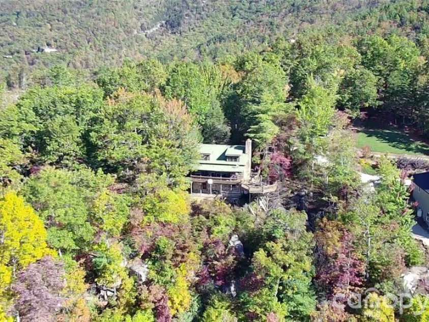 452 Wilderness Drive, Marion, NC 28752.  MLS# CAR4401461, YatesRealty ID 35714. 