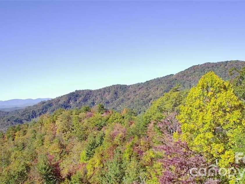 452 Wilderness Drive, Marion, NC 28752.  MLS# CAR4401461, YatesRealty ID 35714. 