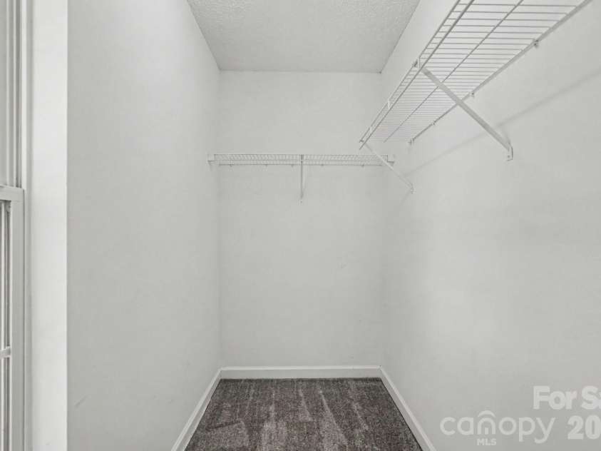 1029 Jordans Pond Lane, Charlotte, NC 28214.  MLS# CAR4395979, YatesRealty ID 35715. 