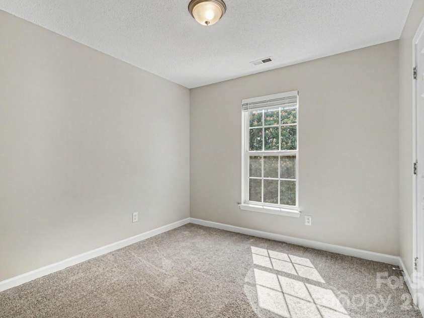 1029 Jordans Pond Lane, Charlotte, NC 28214.  MLS# CAR4395979, YatesRealty ID 35715. 
