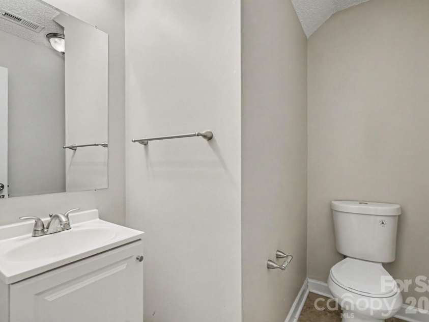 1029 Jordans Pond Lane, Charlotte, NC 28214.  MLS# CAR4395979, YatesRealty ID 35715. 