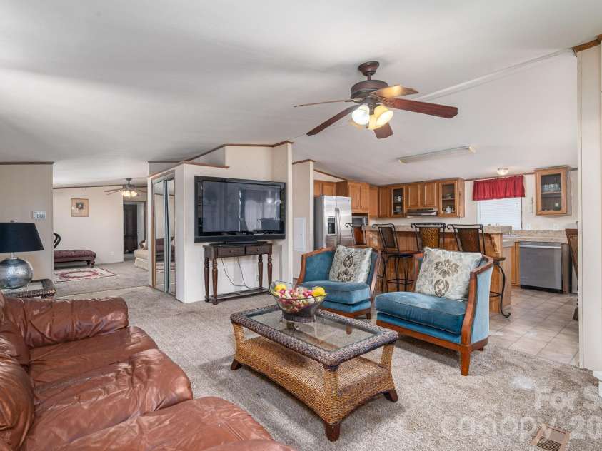 5047 Southbrook Drive, Kings Mountain, NC 28086.  MLS# CAR4400048, YatesRealty ID 35716. 