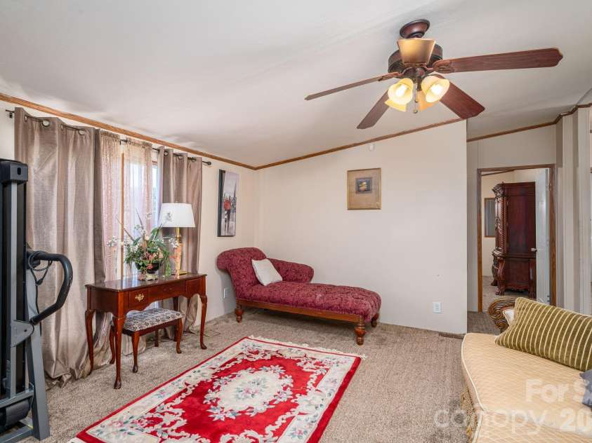 5047 Southbrook Drive, Kings Mountain, NC 28086.  MLS# CAR4400048, YatesRealty ID 35716. 