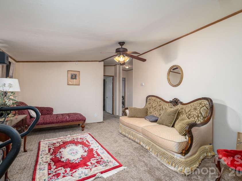 5047 Southbrook Drive, Kings Mountain, NC 28086.  MLS# CAR4400048, YatesRealty ID 35716. 