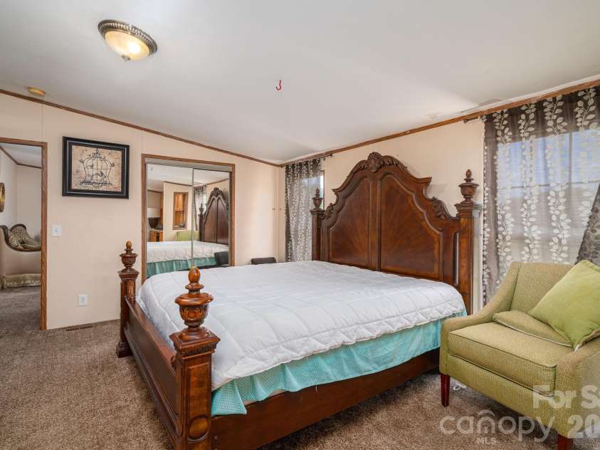 5047 Southbrook Drive, Kings Mountain, NC 28086.  MLS# CAR4400048, YatesRealty ID 35716. 