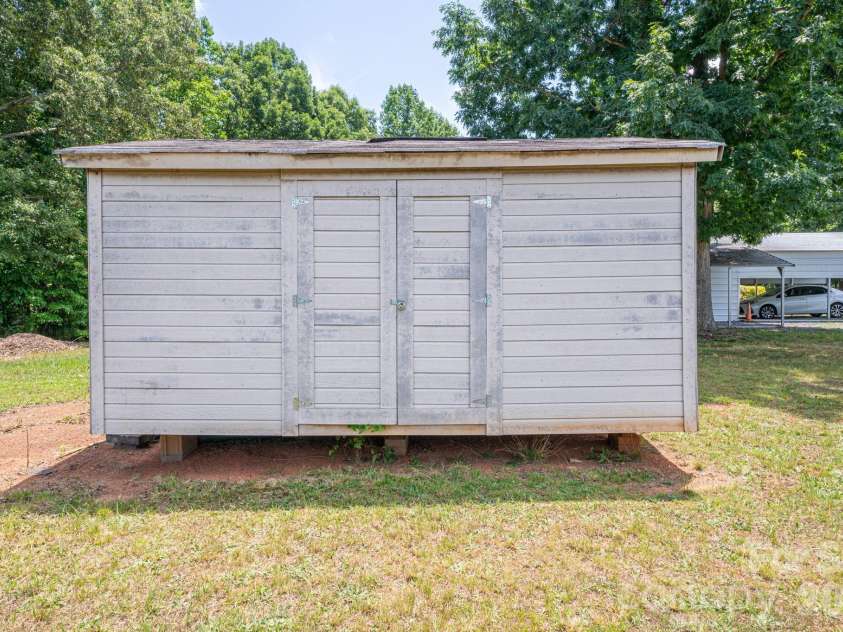 5047 Southbrook Drive, Kings Mountain, NC 28086.  MLS# CAR4400048, YatesRealty ID 35716. 