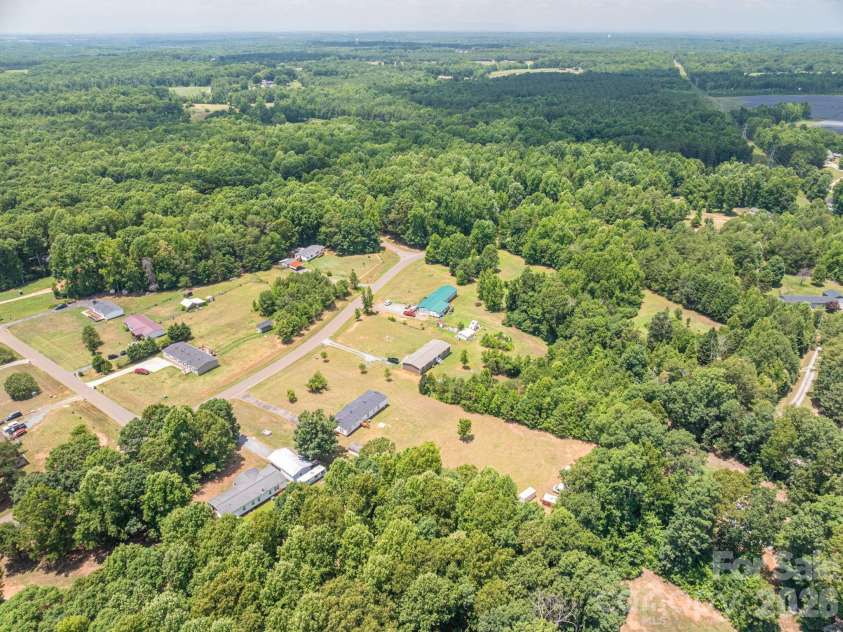 5047 Southbrook Drive, Kings Mountain, NC 28086.  MLS# CAR4400048, YatesRealty ID 35716. 