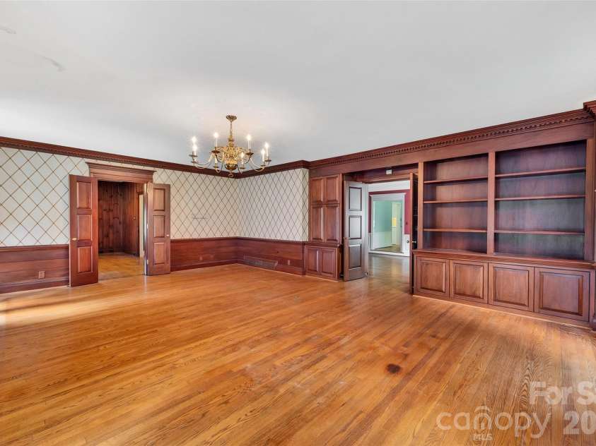 333 Chestnut Street, Troy, NC 27371.  MLS# CAR4397678, YatesRealty ID 35719. 