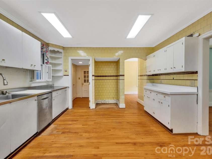 333 Chestnut Street, Troy, NC 27371.  MLS# CAR4397678, YatesRealty ID 35719. 