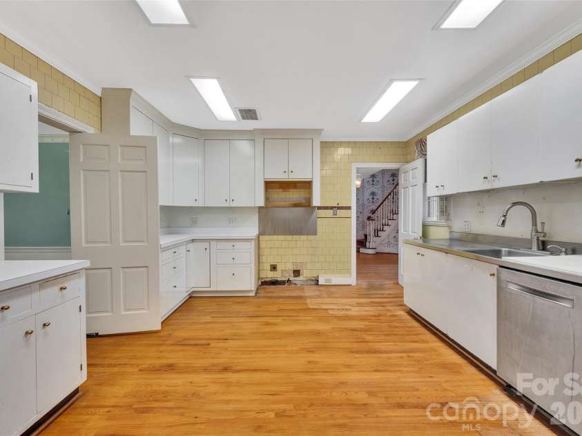 333 Chestnut Street, Troy, NC 27371.  MLS# CAR4397678, YatesRealty ID 35719. 