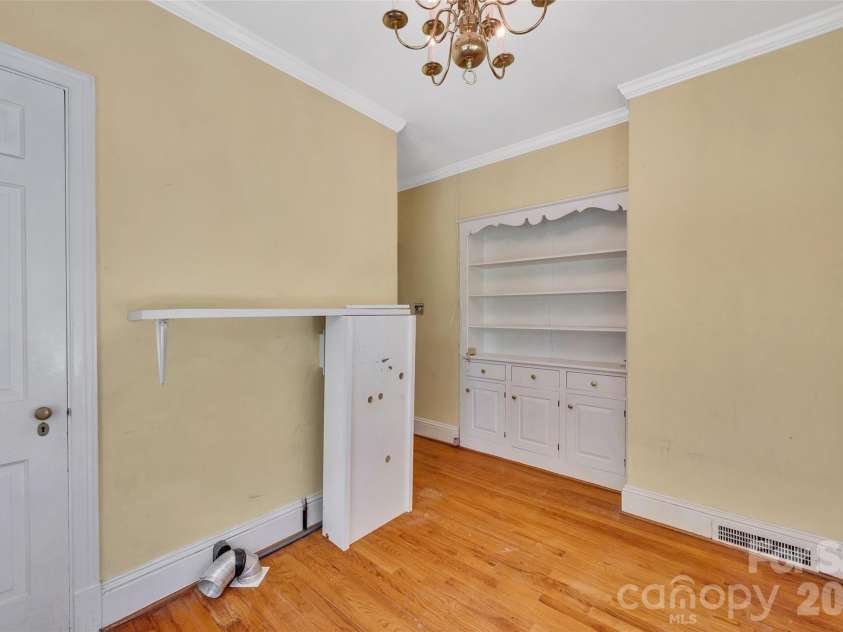 333 Chestnut Street, Troy, NC 27371.  MLS# CAR4397678, YatesRealty ID 35719. 